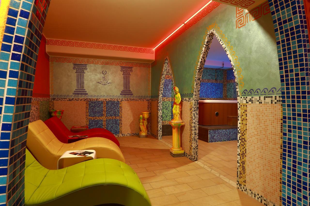 Impero Hotel Beauty & Spa - Bike Hotel Cantello Exterior photo